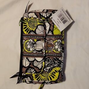 Vera bradley wristlet